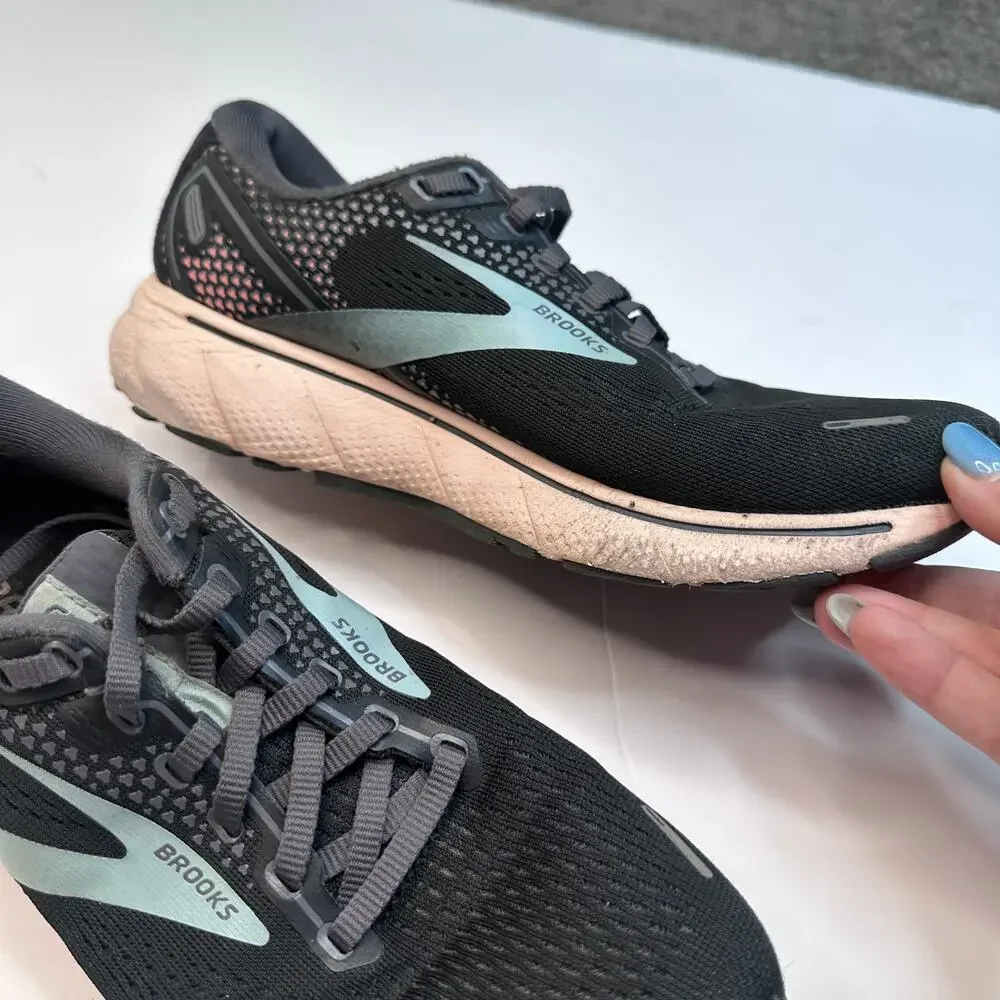 Brooks Ghost 14Black Pearl Peach Sneakers